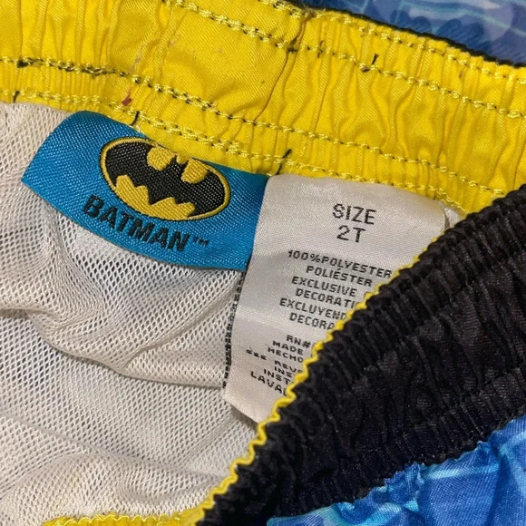 🔥 5 for $30 🔥 Boys DC Batman Swim Trunks, 2T - Picture 3 of 3